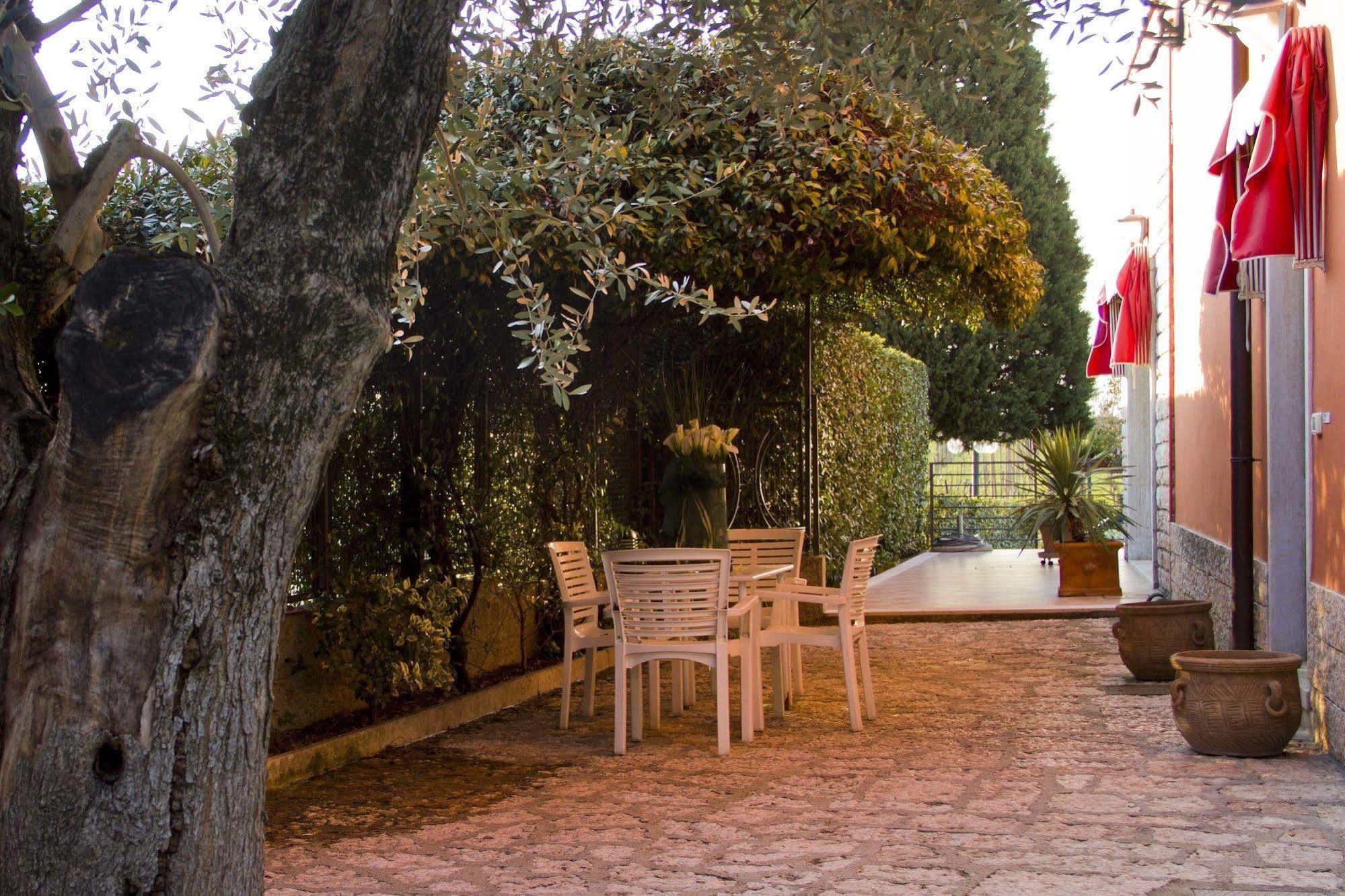 La Maison Du Port Hotel Lazise Exterior foto